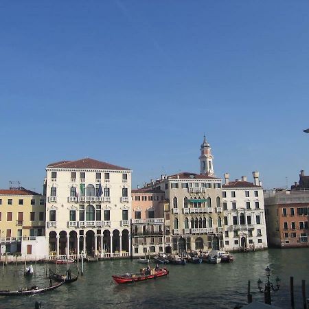 Loft Overlooking The Grand Canal Венеция Екстериор снимка