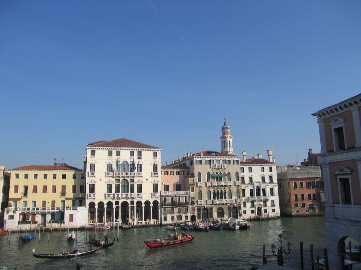 Loft Overlooking The Grand Canal Венеция Екстериор снимка
