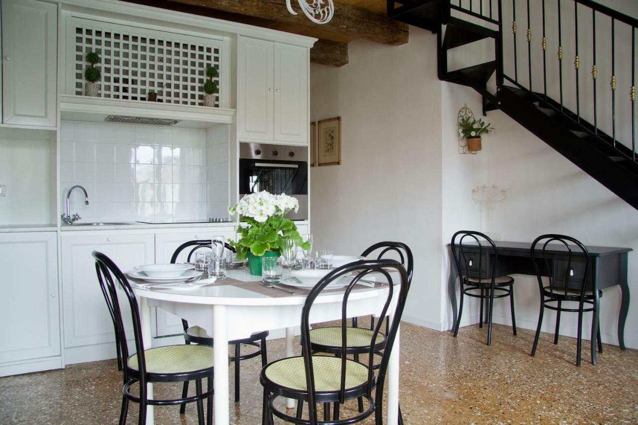 Loft Overlooking The Grand Canal Венеция Екстериор снимка