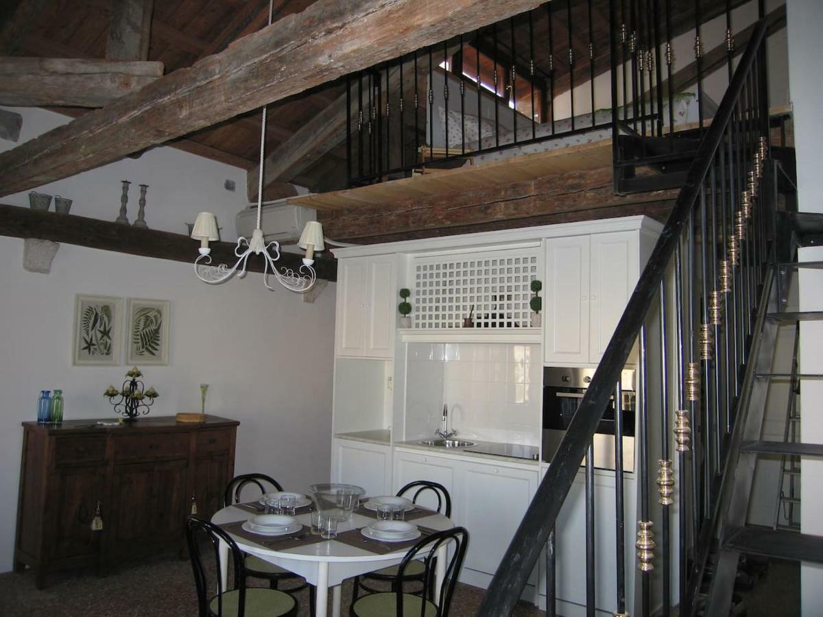 Loft Overlooking The Grand Canal Венеция Екстериор снимка